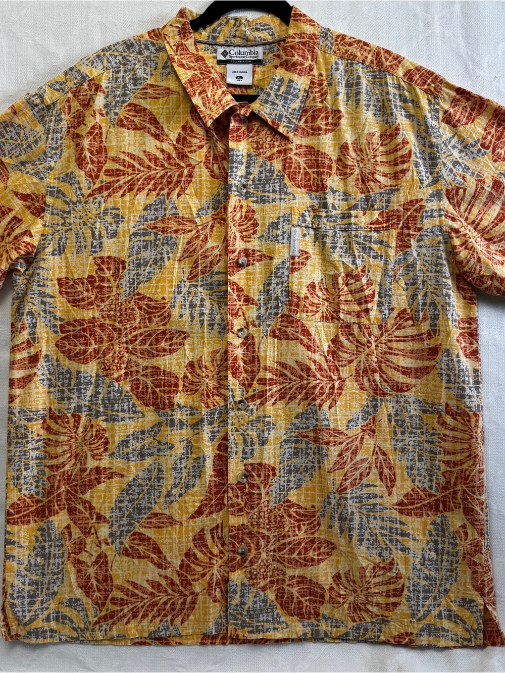 Columbia Tropical Leaf Button Up Shirt Men's XL Yellow Floral Short-Sleeve